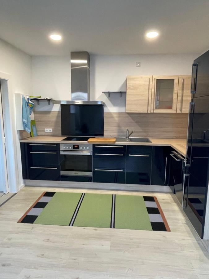 Near Holstentor Modern Apartment Near The Center With Wifi ลูเบค ภายนอก รูปภาพ
