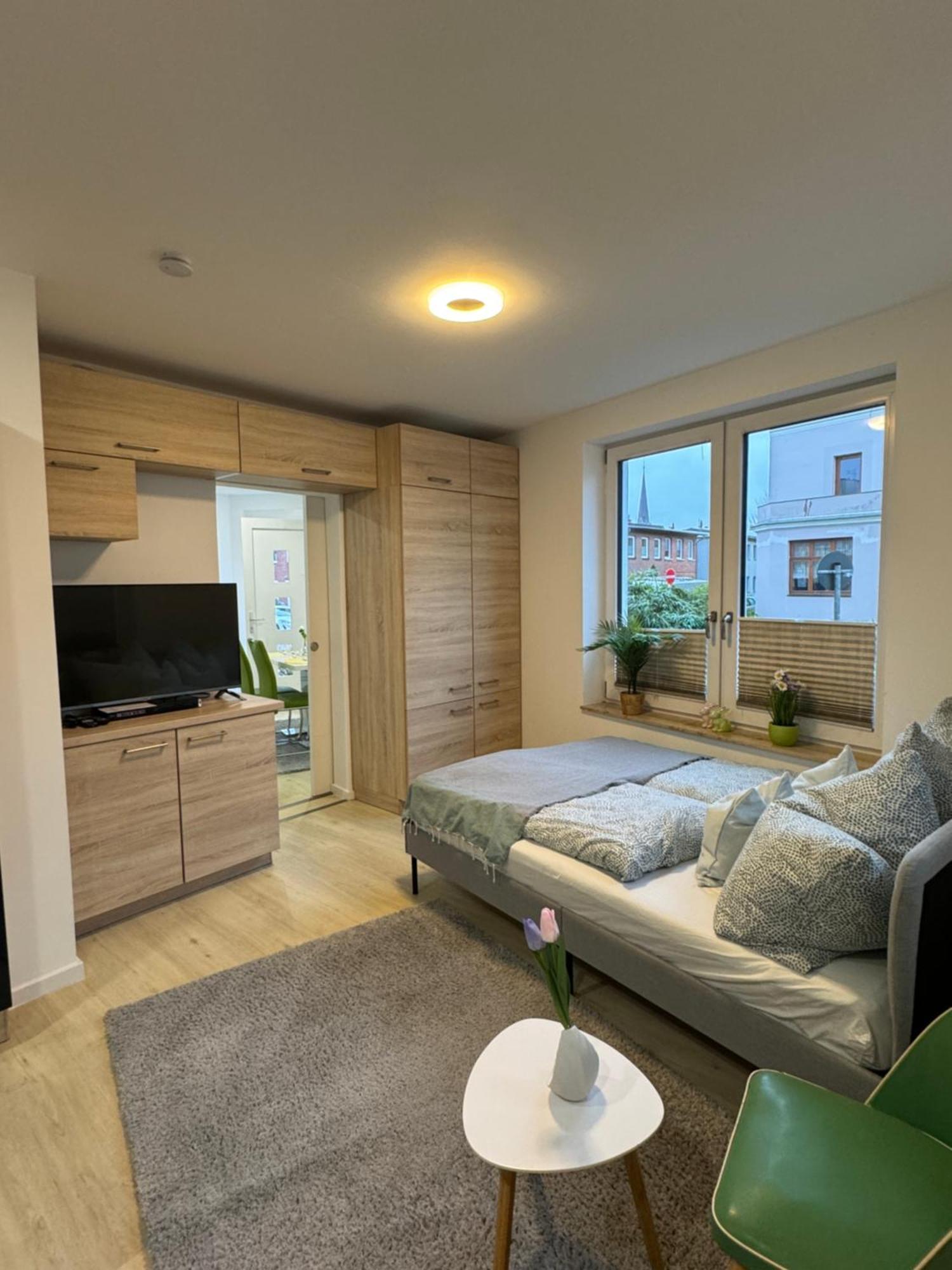Near Holstentor Modern Apartment Near The Center With Wifi ลูเบค ภายนอก รูปภาพ